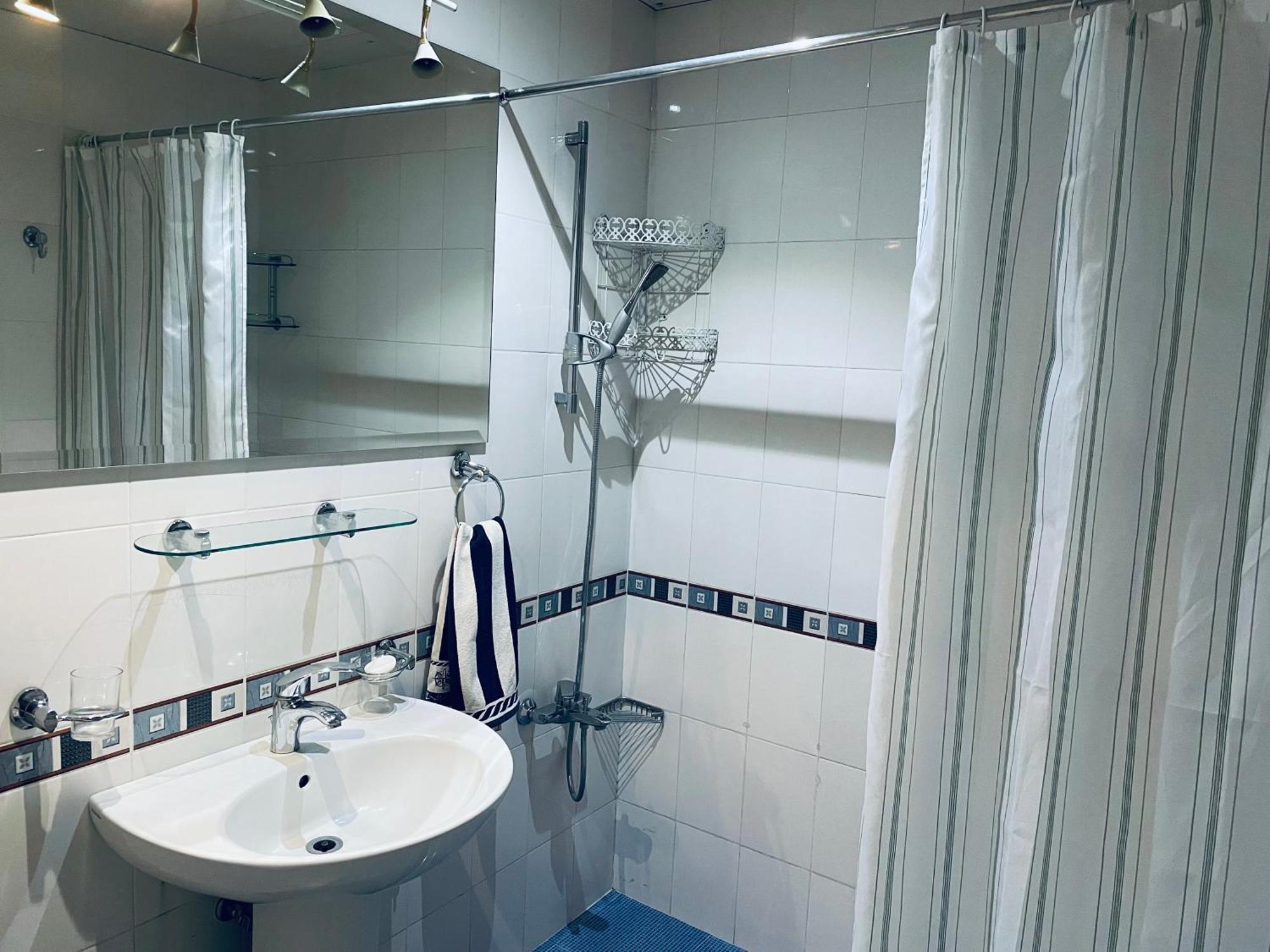 Bright And Modern 4Br Apartment - Center Of Yerevan Bagian luar foto