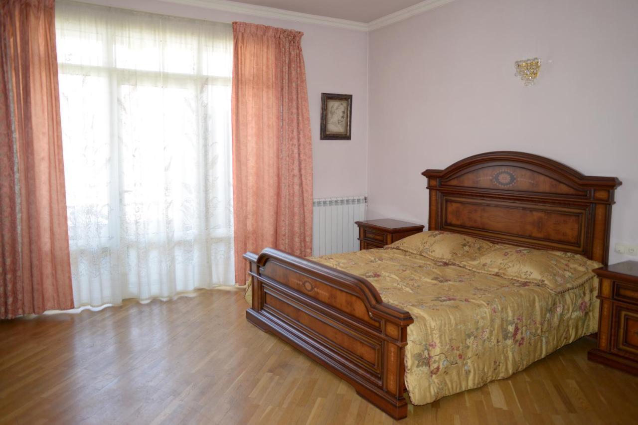 Bright And Modern 4Br Apartment - Center Of Yerevan Bagian luar foto