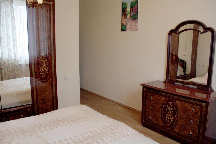 Bright And Modern 4Br Apartment - Center Of Yerevan Bagian luar foto