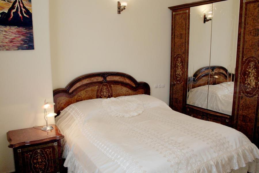 Bright And Modern 4Br Apartment - Center Of Yerevan Bagian luar foto